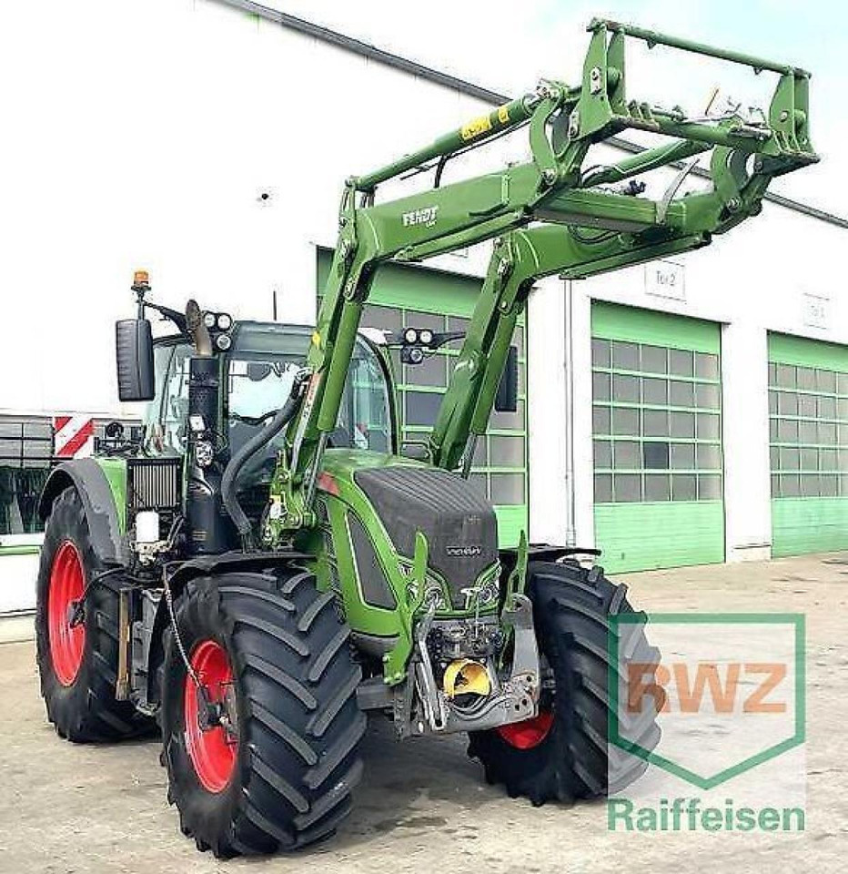 Fendt 724 vario s4 profi plus ProfiPlus - Traktor: slika 2 Fendt 724 vario s4 profi plus ProfiPlus - Traktor: slika 2