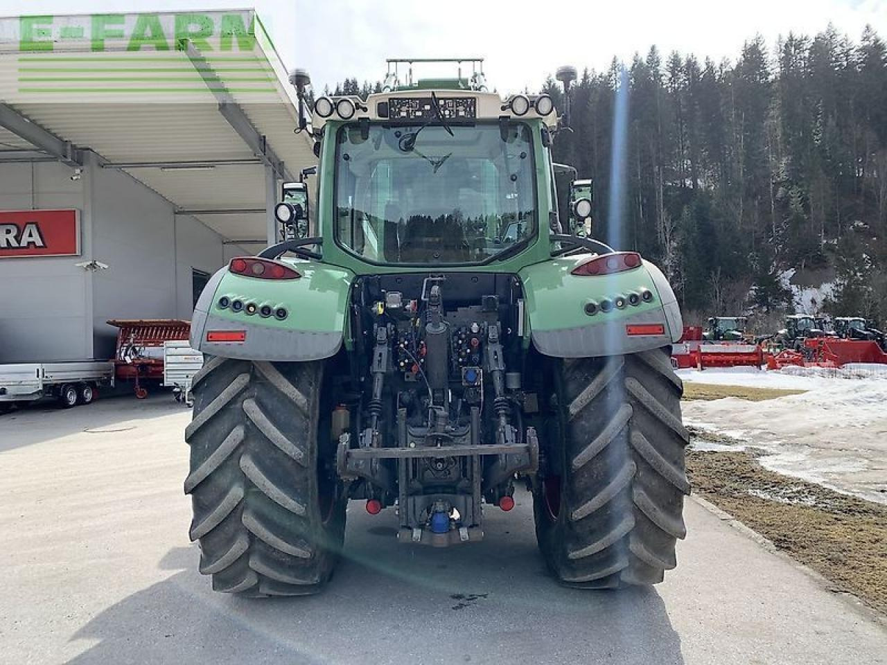 Traktor Fendt 724 vario scr: slika 13