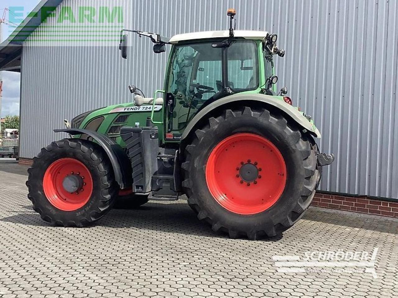 Fendt 724 vario scr profi plus ProfiPlus - Traktor: slika 1 Fendt 724 vario scr profi plus ProfiPlus - Traktor: slika 1