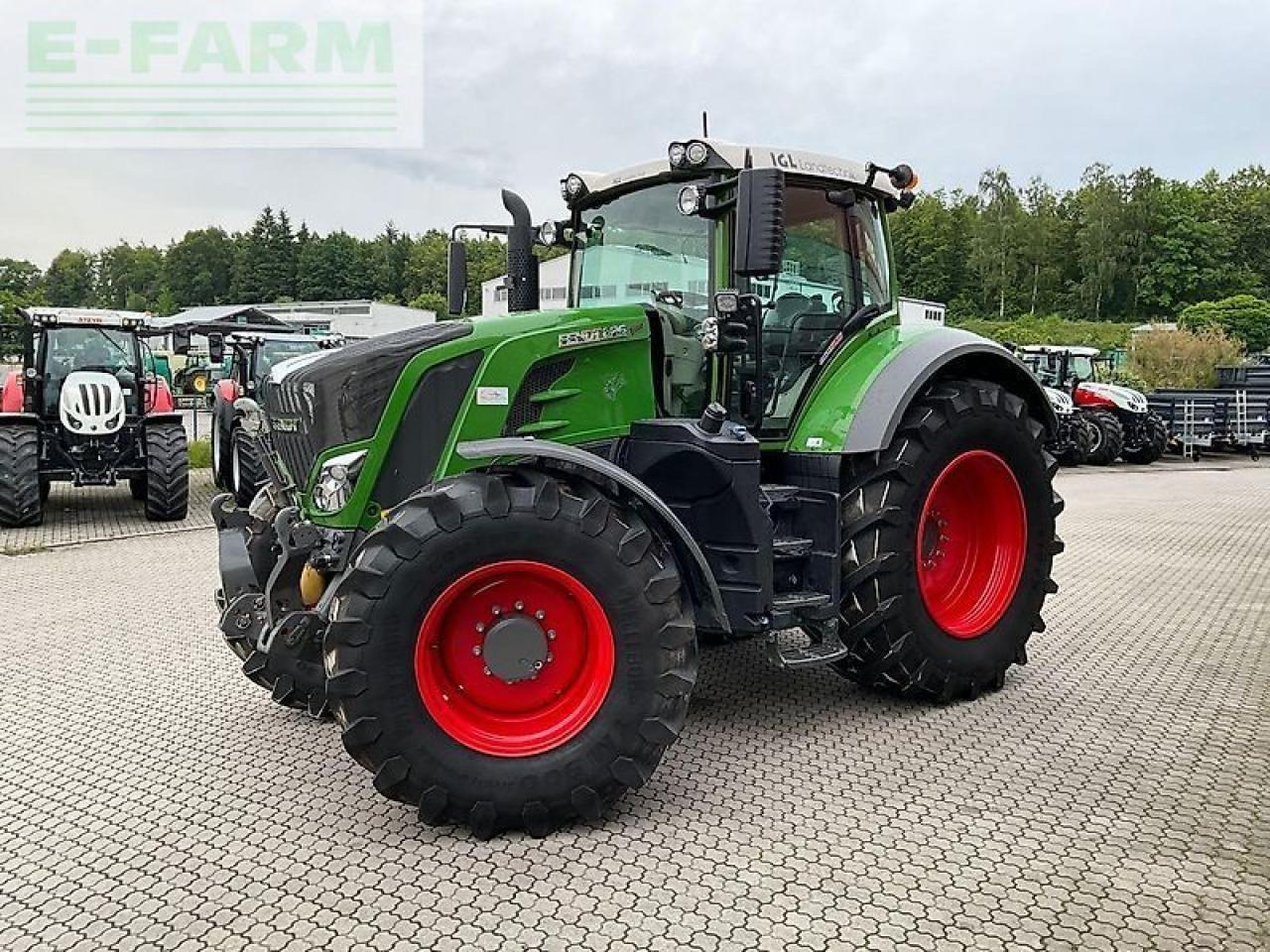 Fendt 826 vario s4"motor neu" profi plus ProfiPlus - Traktor: slika 5 Fendt 826 vario s4"motor neu" profi plus ProfiPlus - Traktor: slika 5