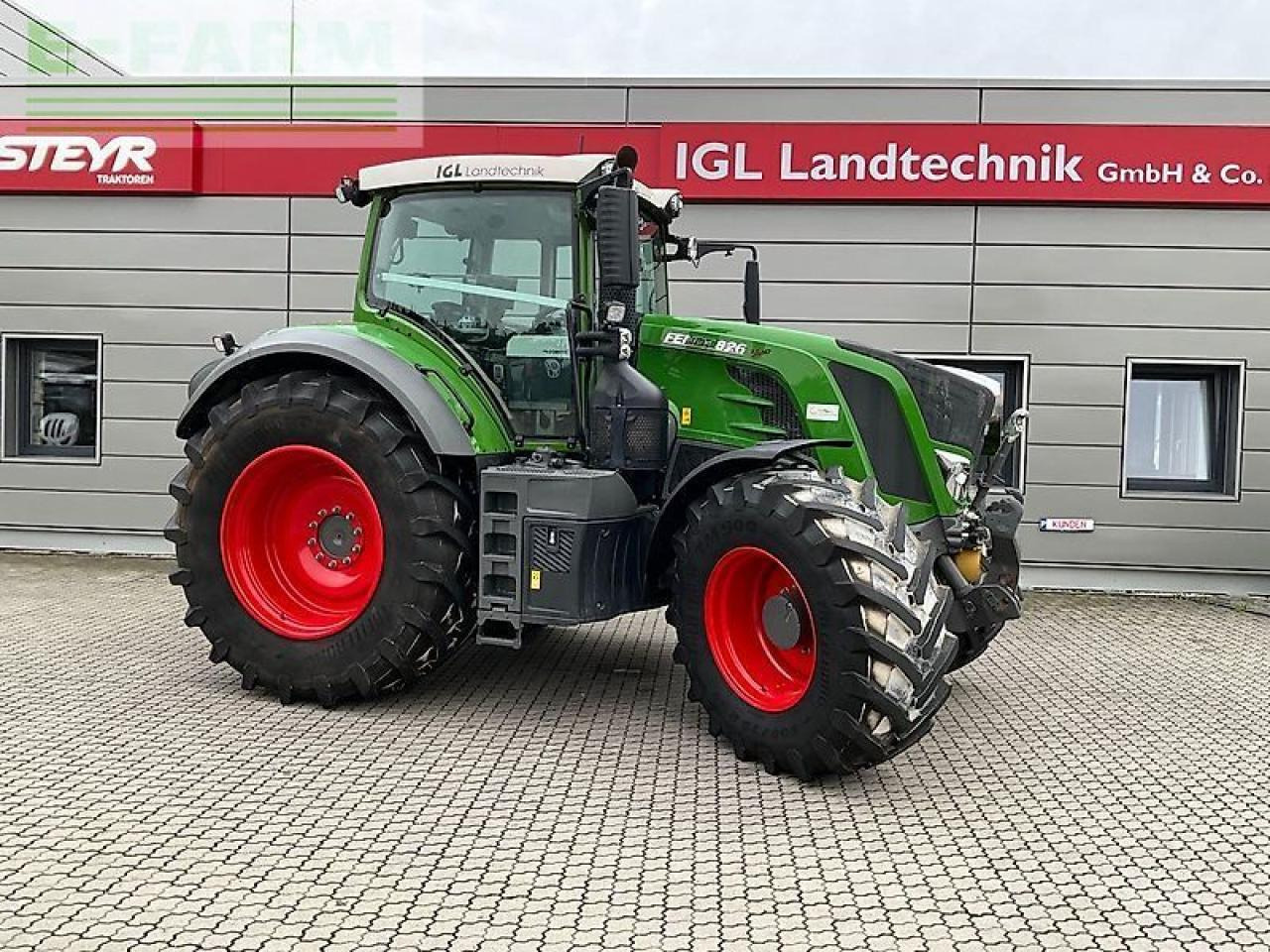 Fendt 826 vario s4"motor neu" profi plus ProfiPlus - Traktor: slika 1 Fendt 826 vario s4"motor neu" profi plus ProfiPlus - Traktor: slika 1
