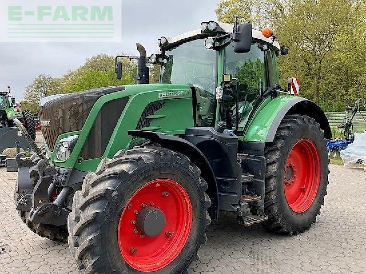 Fendt 828 s4 - Traktor: slika 1 Fendt 828 s4 - Traktor: slika 1