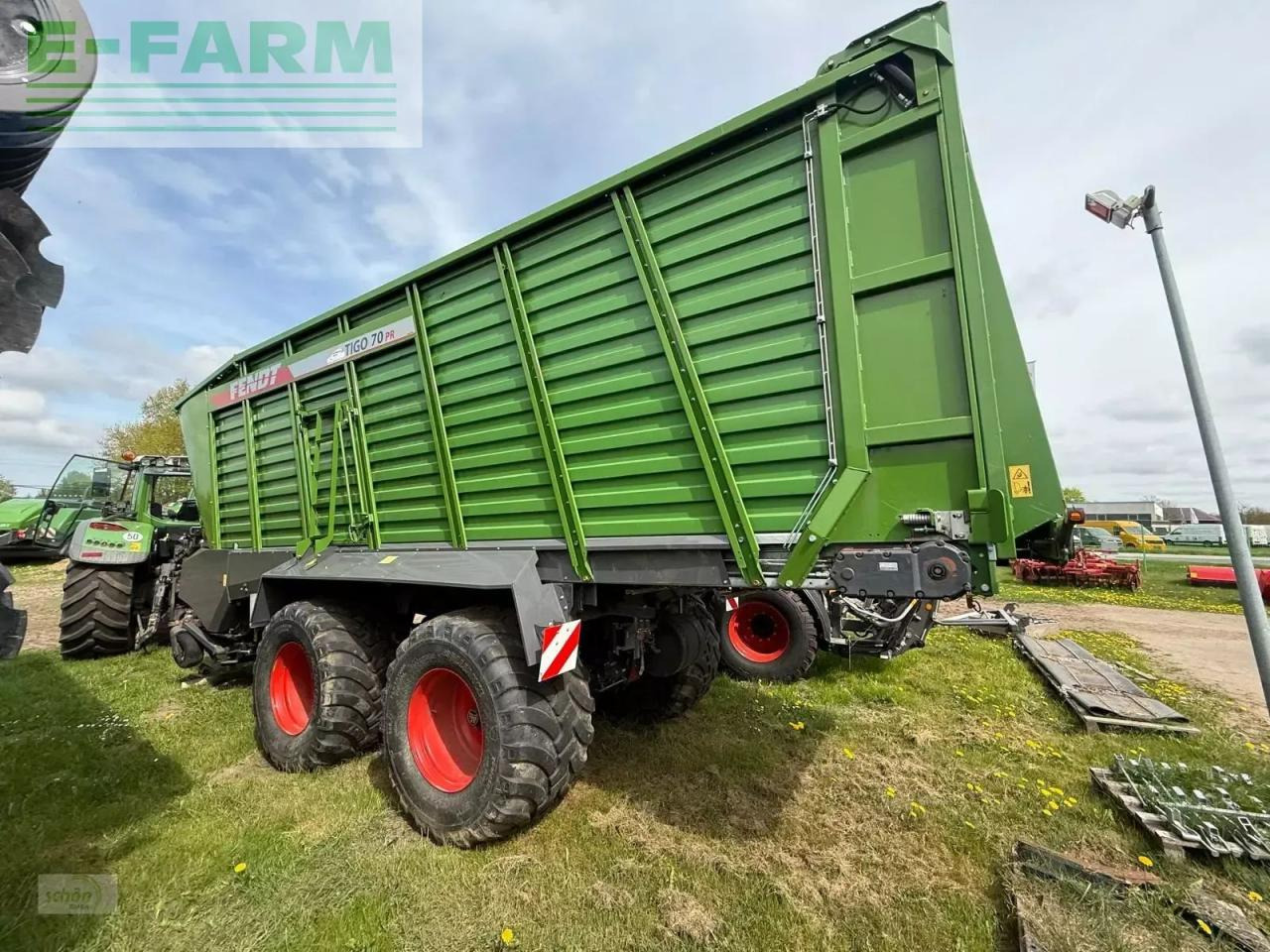 Fendt tigo 70 pr nur 774 fuhren bzw 76 stunden und mit 750/45 r26,5 bereifung - Prikolica sa automatskim punjenjem: slika 3 Fendt tigo 70 pr nur 774 fuhren bzw 76 stunden und mit 750/45 r26,5 bereifung - Prikolica sa automatskim punjenjem: slika 3