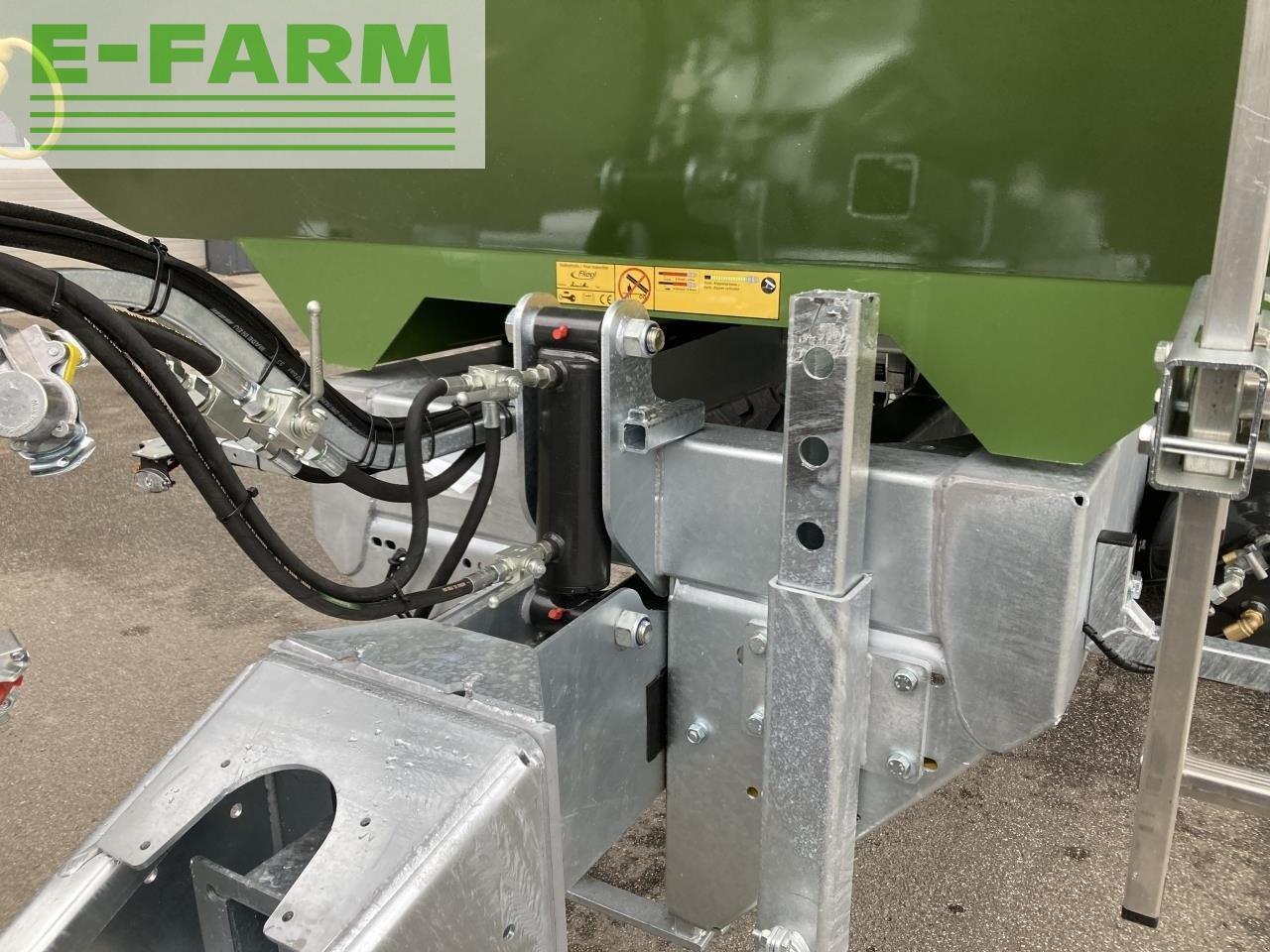 Fliegl tmk 269 fox profi - Traktorska prikolica za farmu/ Kiper: slika 4 Fliegl tmk 269 fox profi - Traktorska prikolica za farmu/ Kiper: slika 4