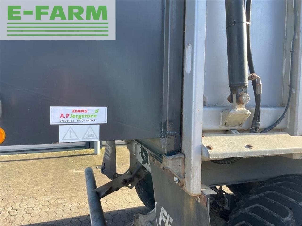 Fliegl tmk 271 bull galvaniseret - Traktorska prikolica za farmu/ Kiper: slika 5 Fliegl tmk 271 bull galvaniseret - Traktorska prikolica za farmu/ Kiper: slika 5