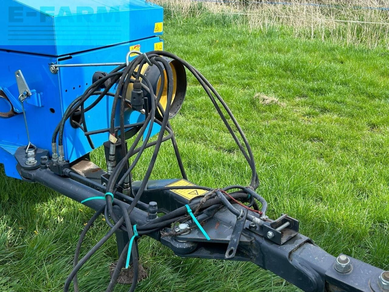 Fortschritt K464 HD - Balirka za kockaste bale: slika 2 Fortschritt K464 HD - Balirka za kockaste bale: slika 2