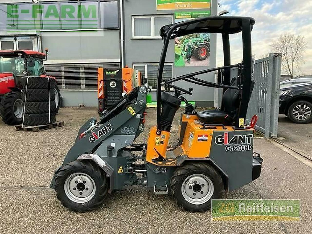 Giant g1200 - Mini bager: slika 5 Giant g1200 - Mini bager: slika 5