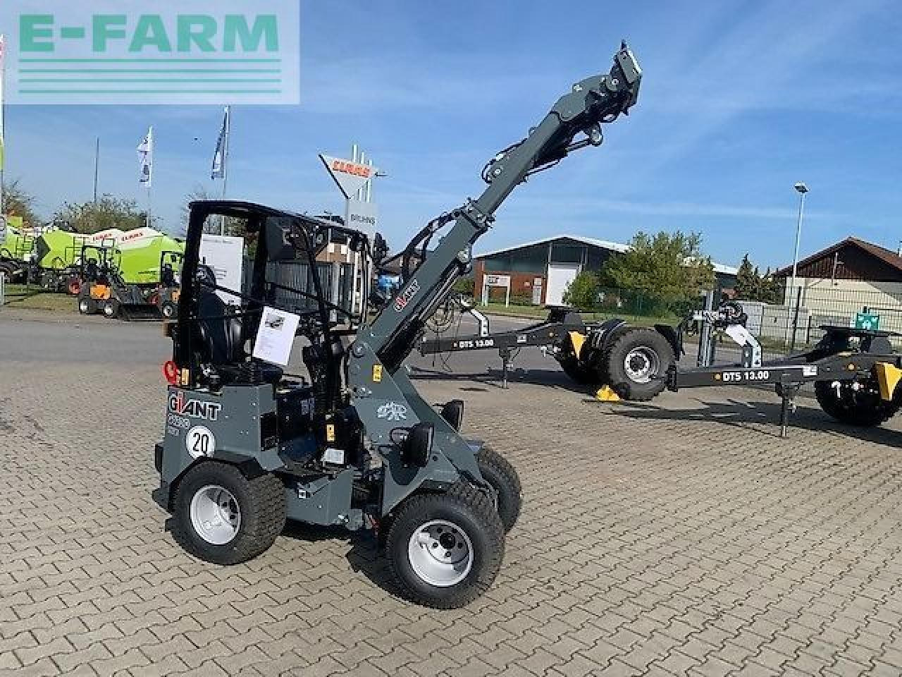 Giant g1200 tele - Mini bager: slika 3 Giant g1200 tele - Mini bager: slika 3