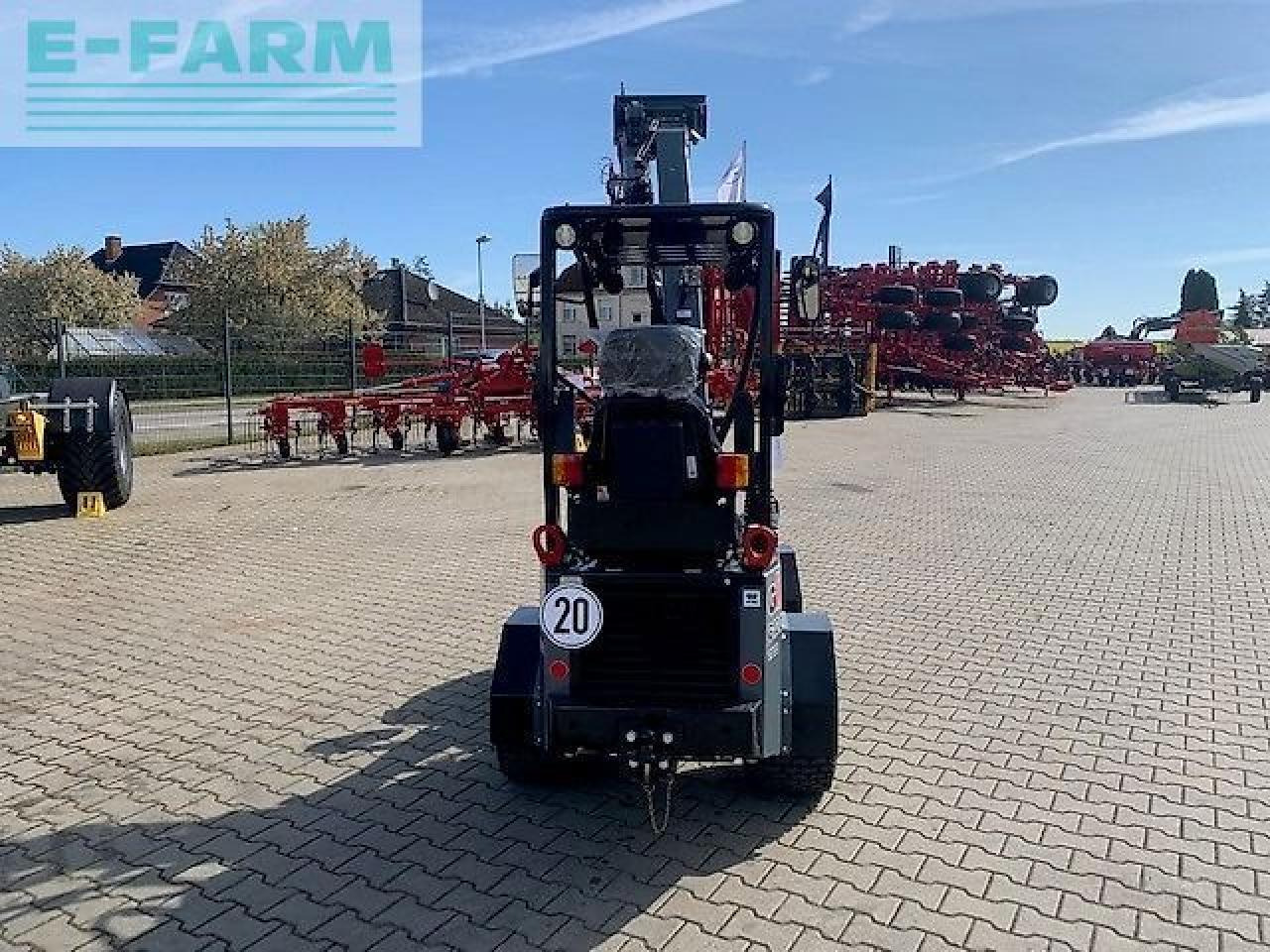 Giant g1200 tele - Mini bager: slika 2 Giant g1200 tele - Mini bager: slika 2