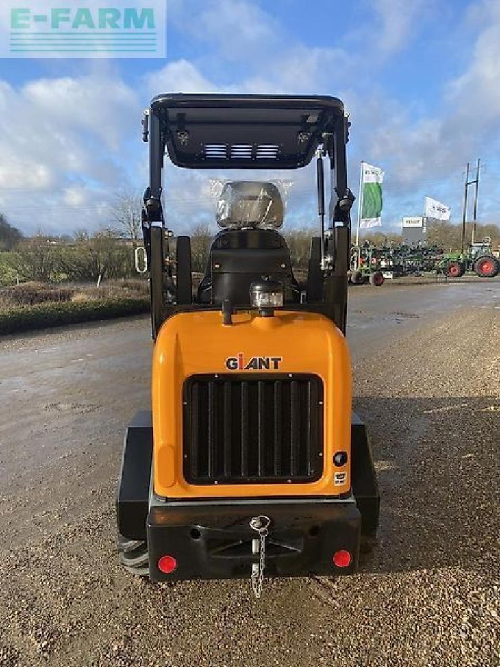 Giant g1500 hd - Mini bager: slika 4 Giant g1500 hd - Mini bager: slika 4