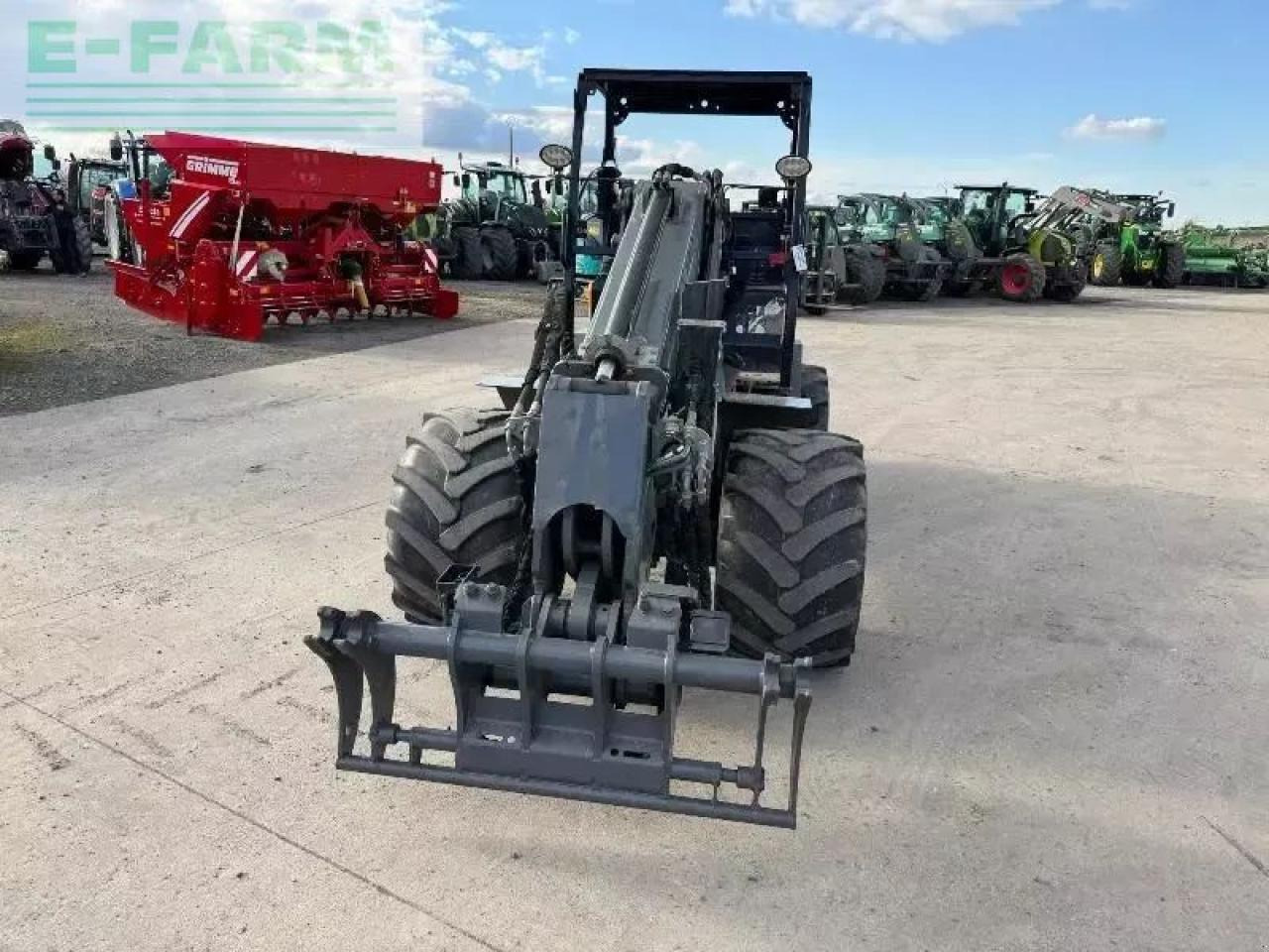 Giant g3500 - Utovarivač točkaš: slika 3 Giant g3500 - Utovarivač točkaš: slika 3