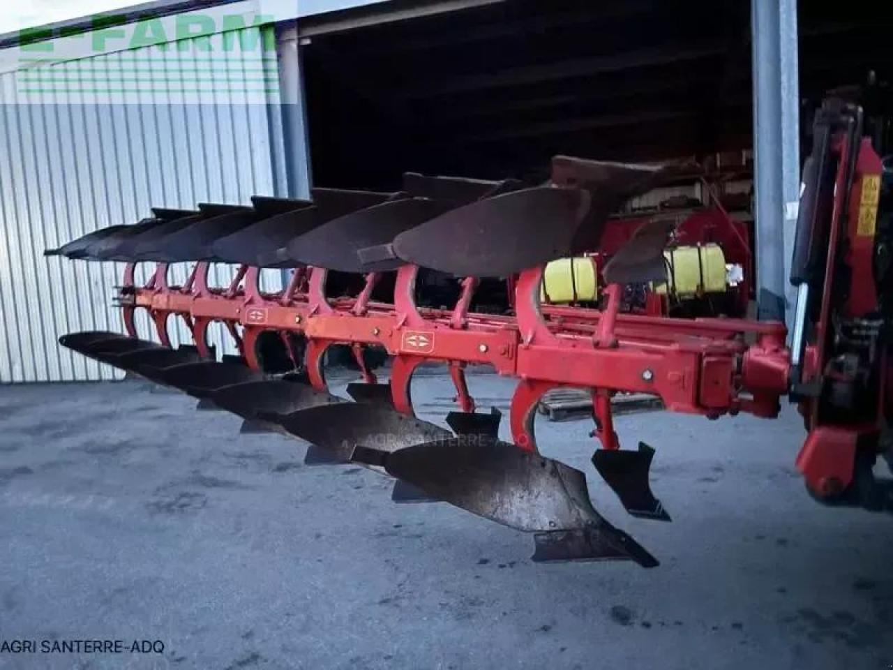 Gregoire Besson rwb9 - Plug: slika 1 Gregoire Besson rwb9 - Plug: slika 1