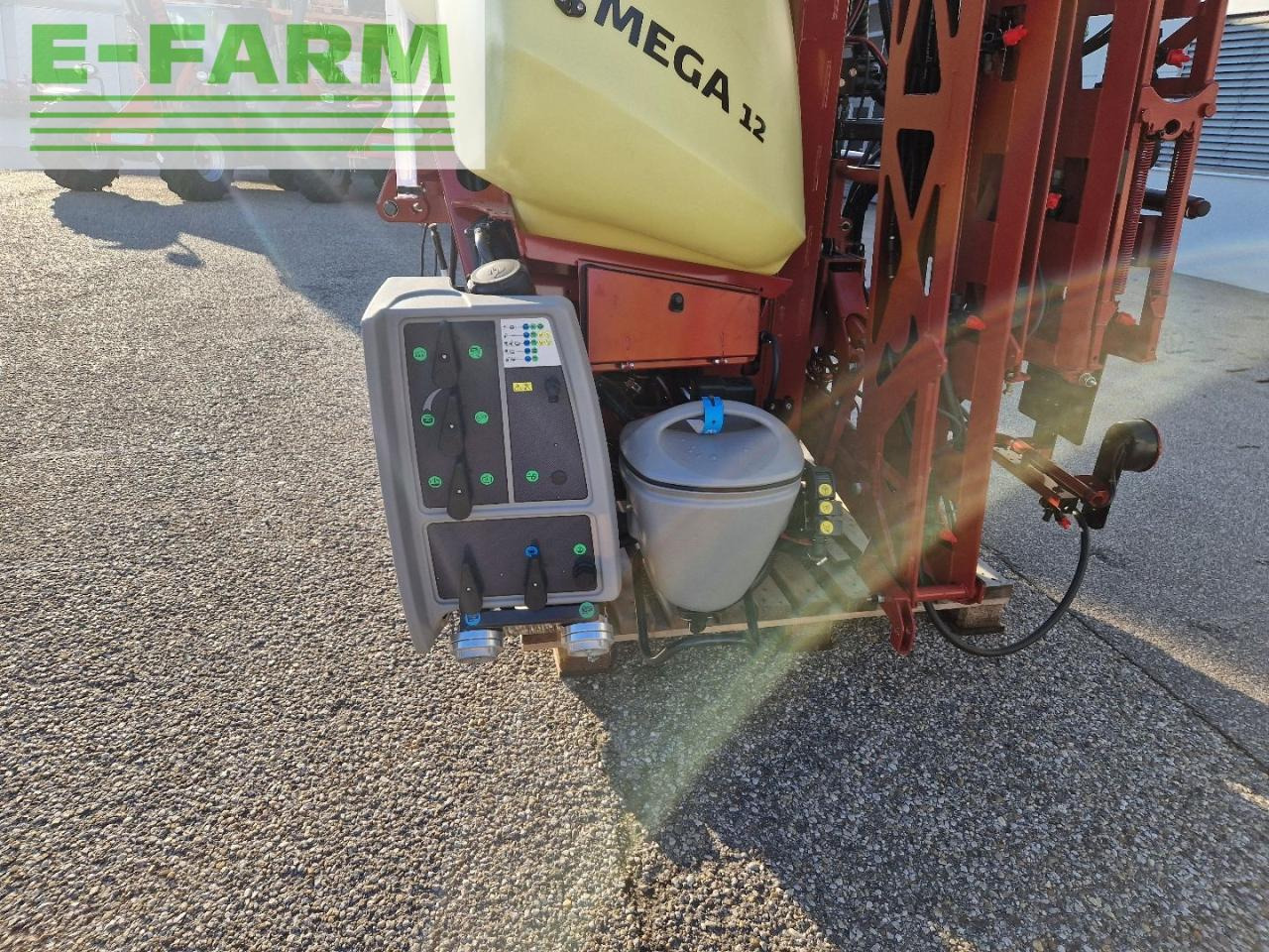 Hardi Mega 12 - Prskalica montirana na traktor: slika 5 Hardi Mega 12 - Prskalica montirana na traktor: slika 5
