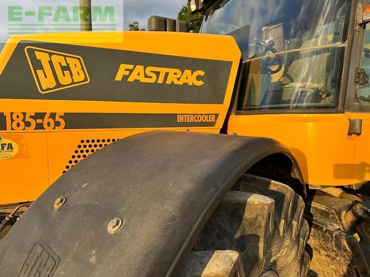 JCB fastrac 185/65 - Traktor: slika 3 JCB fastrac 185/65 - Traktor: slika 3