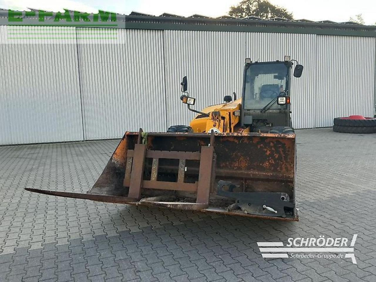 JCB slp 530-70 + palettengabel & schaufel - Teleskopski upravljač: slika 2 JCB slp 530-70 + palettengabel & schaufel - Teleskopski upravljač: slika 2