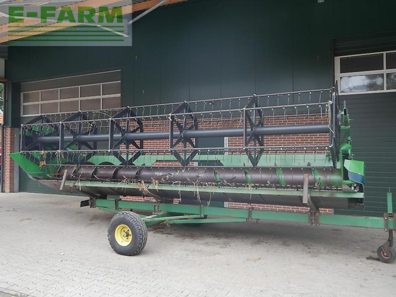 John Deere 2064 + 6m schneidwerk - Kombinovani kombajn: slika 5 John Deere 2064 + 6m schneidwerk - Kombinovani kombajn: slika 5