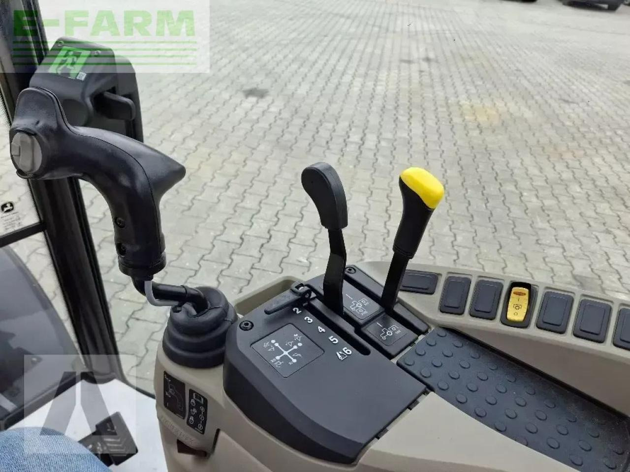 John Deere 3046r - Traktor: slika 5 John Deere 3046r - Traktor: slika 5