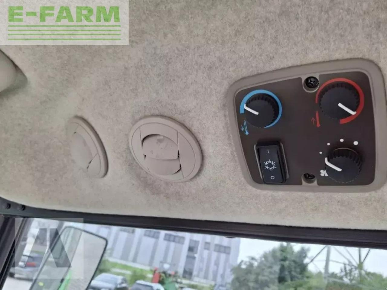 John Deere 3046r - Traktor: slika 4 John Deere 3046r - Traktor: slika 4