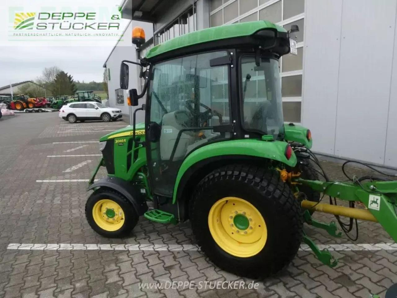 John Deere 3046r - Traktor: slika 3 John Deere 3046r - Traktor: slika 3