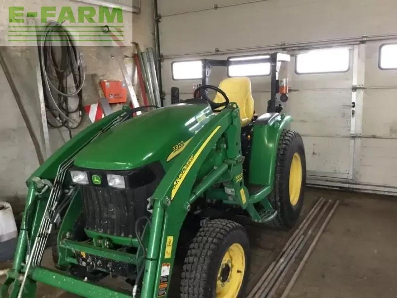 John Deere 3320 my11 - Traktor: slika 2 John Deere 3320 my11 - Traktor: slika 2