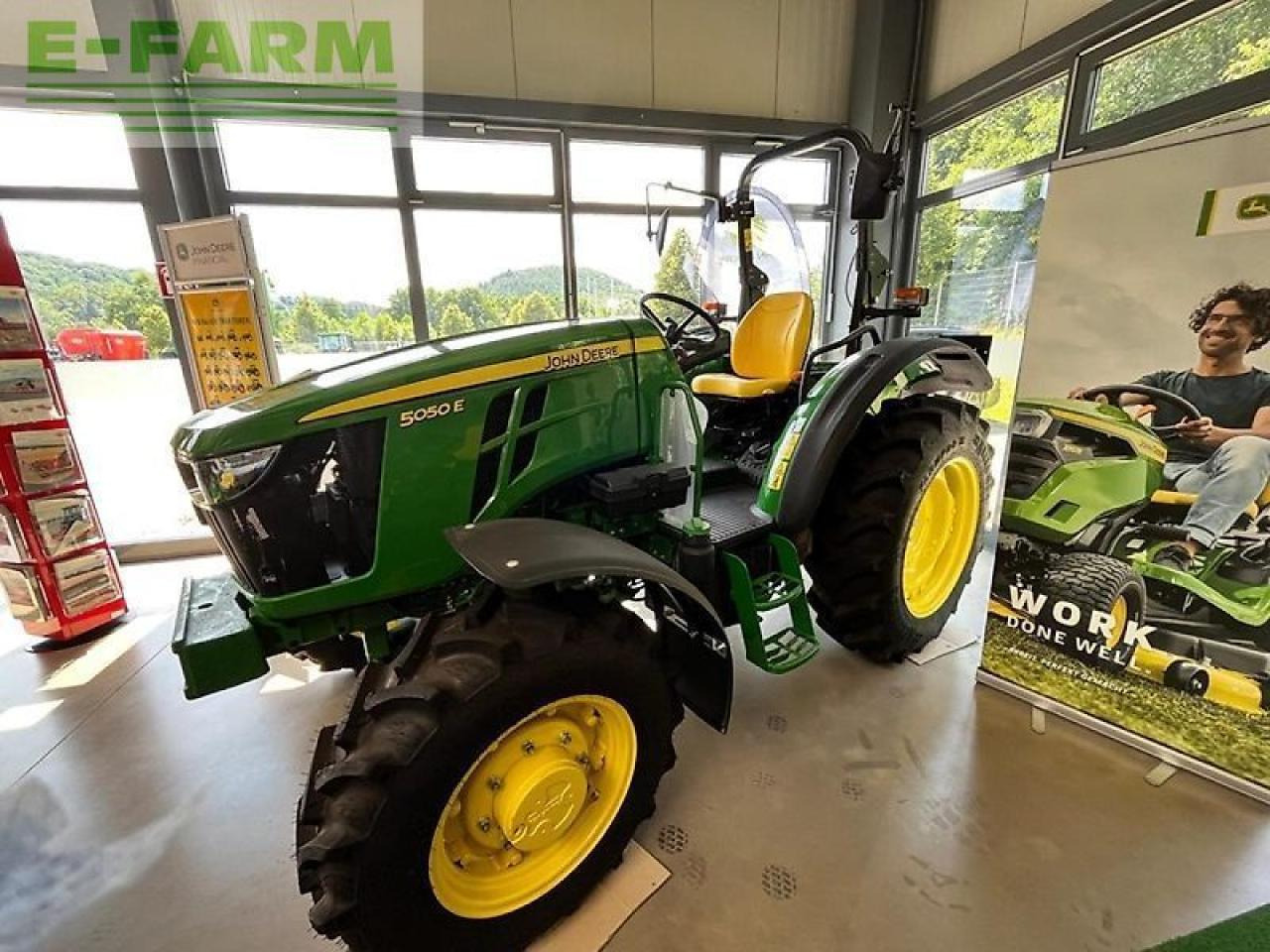 John Deere 5050e - Traktor: slika 3 John Deere 5050e - Traktor: slika 3