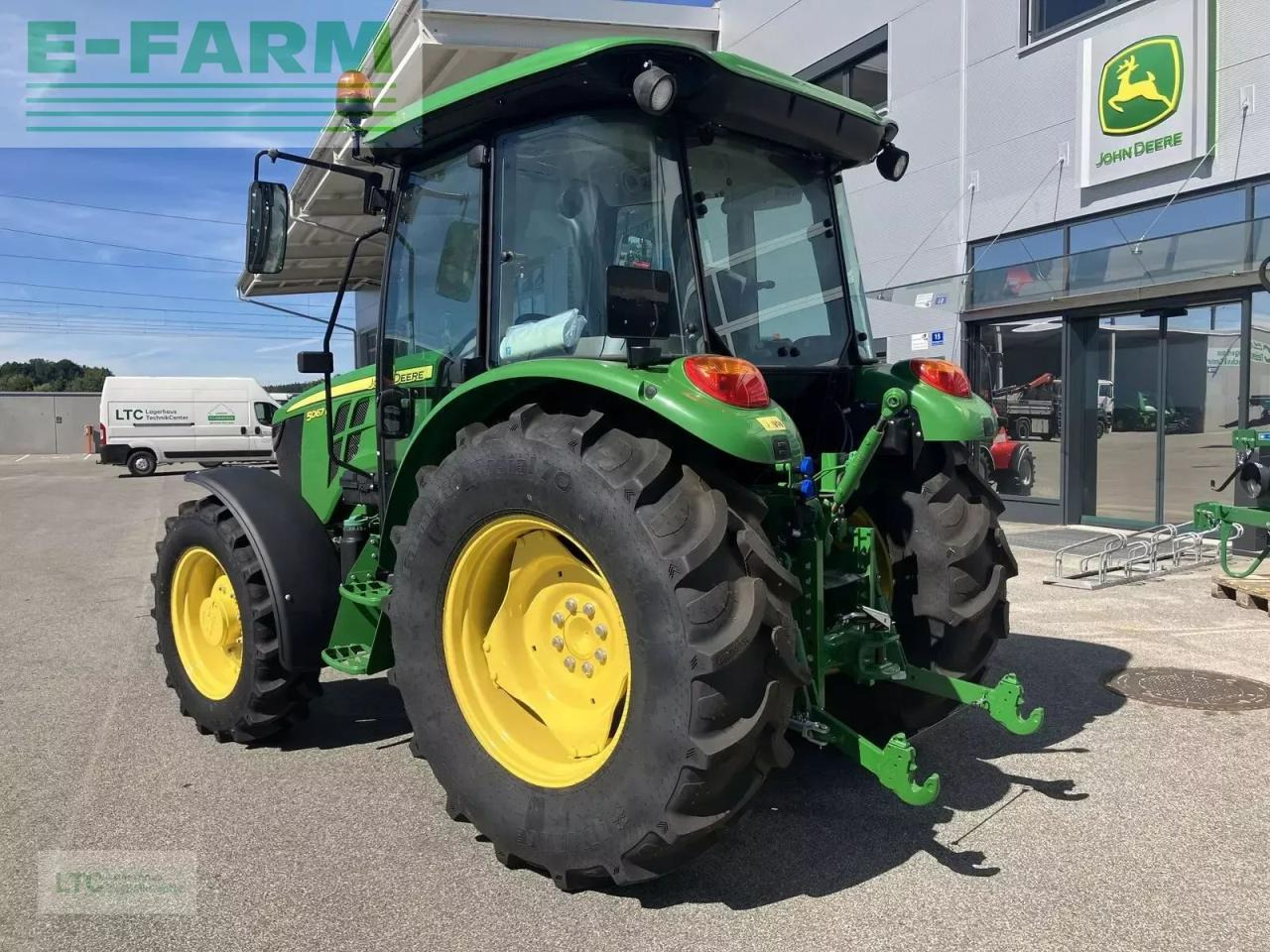 John Deere 5067e - Traktor: slika 4 John Deere 5067e - Traktor: slika 4