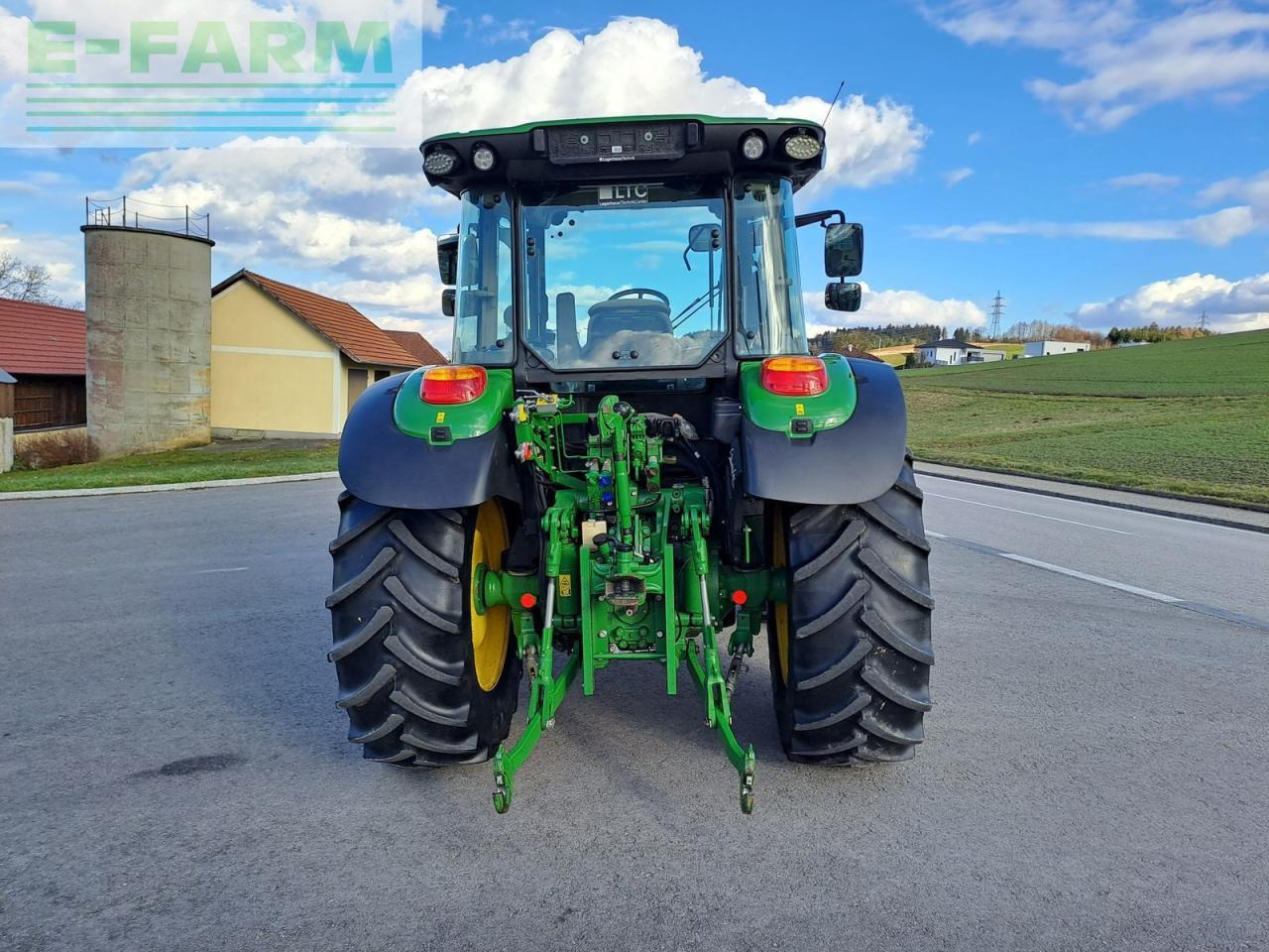 John Deere 5090r / lastschalt (gebrauchter john deere 5r) - Traktor: slika 4 John Deere 5090r / lastschalt (gebrauchter john deere 5r) - Traktor: slika 4