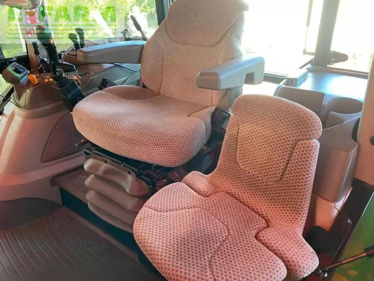 John Deere 5100r - Traktor: slika 4 John Deere 5100r - Traktor: slika 4