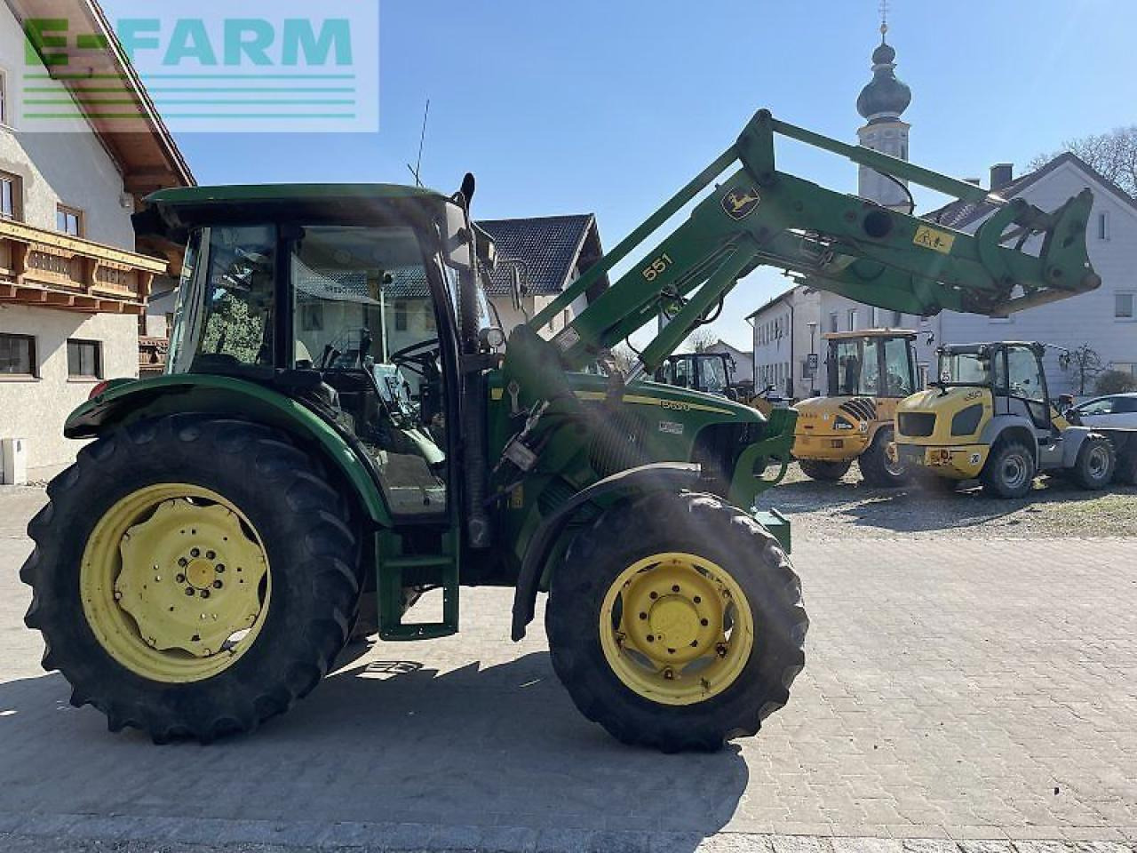 John Deere 5620 fl premium - Traktor: slika 5 John Deere 5620 fl premium - Traktor: slika 5