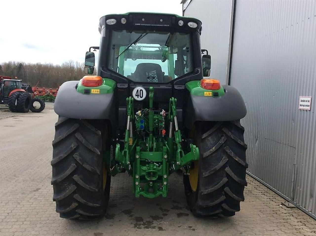 John Deere 6100 m - Traktor: slika 4 John Deere 6100 m - Traktor: slika 4