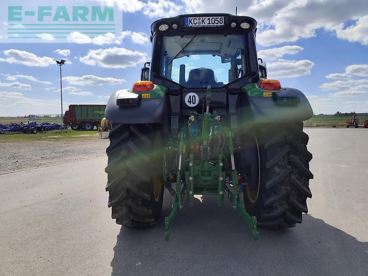 John Deere 6100m - Traktor: slika 5 John Deere 6100m - Traktor: slika 5