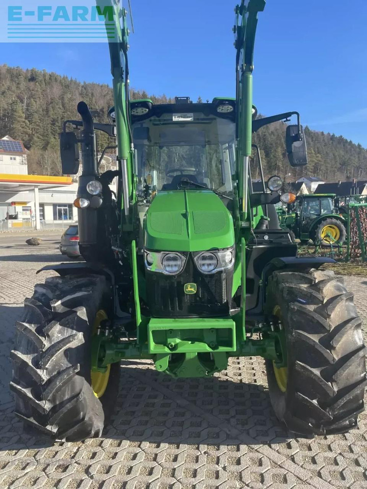 John Deere 6100m - Traktor: slika 2 John Deere 6100m - Traktor: slika 2