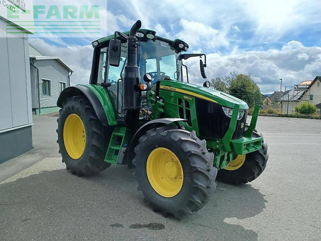 John Deere 6110m - Traktor: slika 2 John Deere 6110m - Traktor: slika 2
