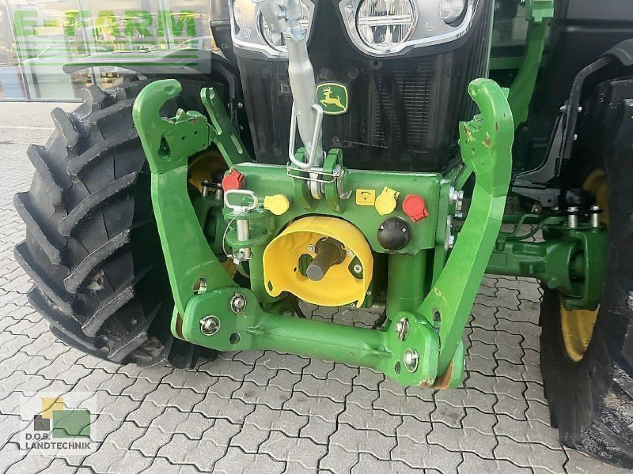 Traktor John Deere 6110m: slika 6