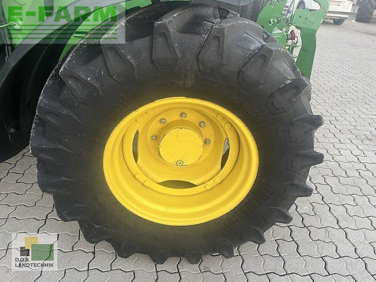 Traktor John Deere 6110m: slika 7
