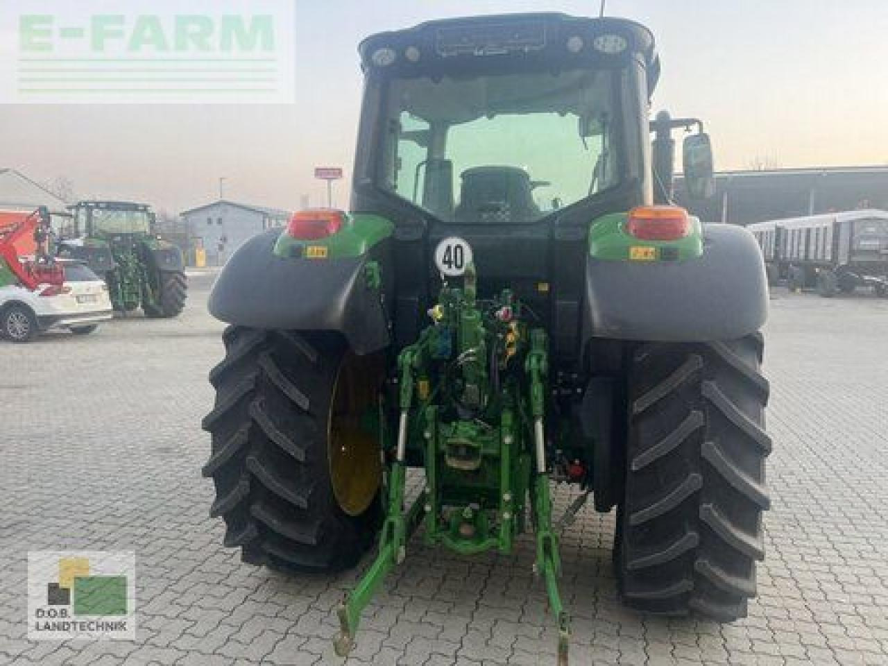 John Deere 6110m - Traktor: slika 4 John Deere 6110m - Traktor: slika 4