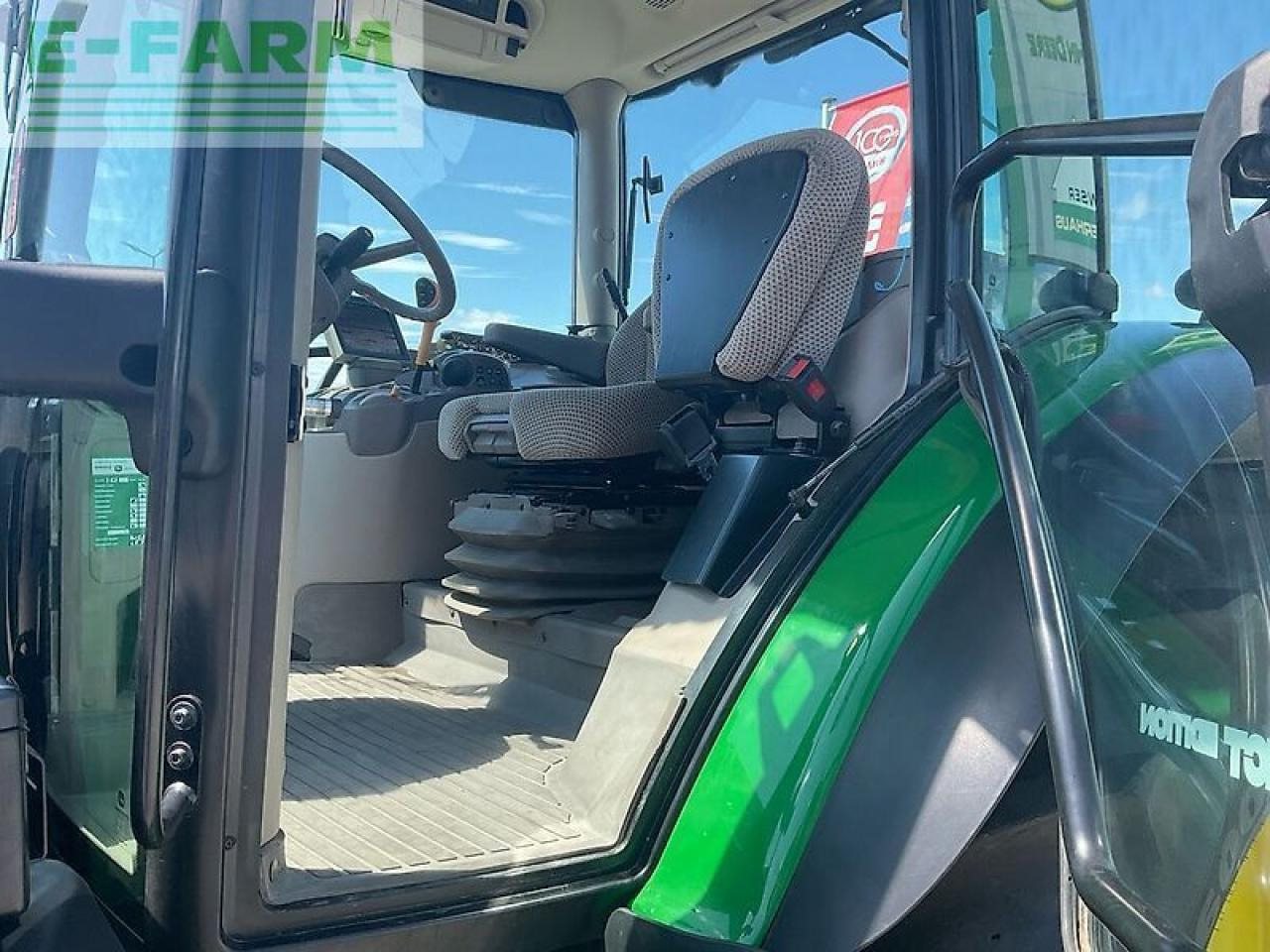 John Deere 6110r - Traktor: slika 5 John Deere 6110r - Traktor: slika 5
