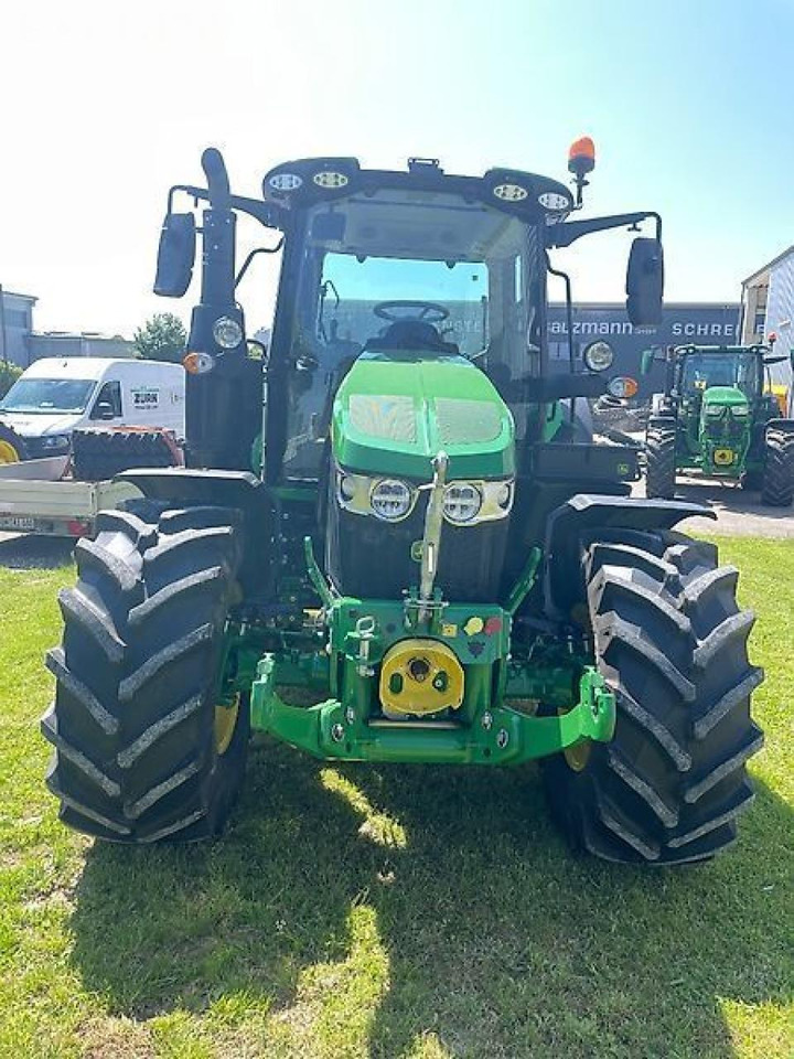 John Deere 6120m - Traktor: slika 2 John Deere 6120m - Traktor: slika 2