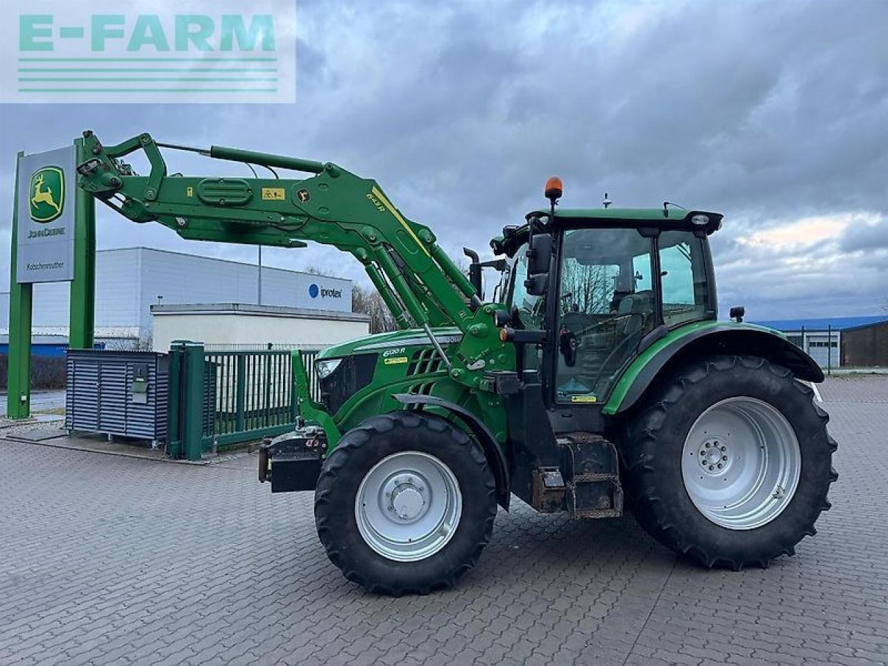 John Deere 6120r - Traktor: slika 4 John Deere 6120r - Traktor: slika 4