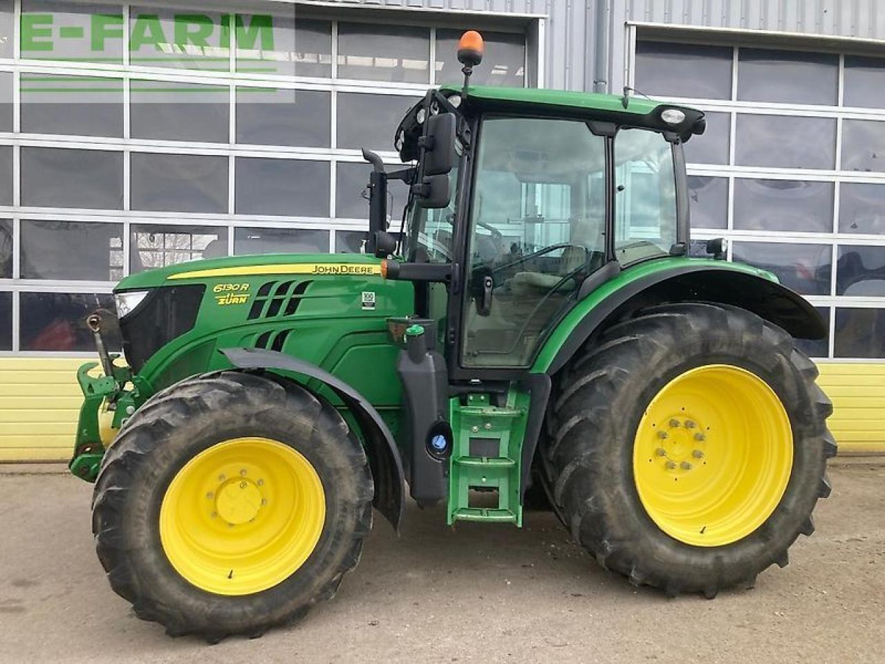 John Deere 6130r - Traktor: slika 2 John Deere 6130r - Traktor: slika 2