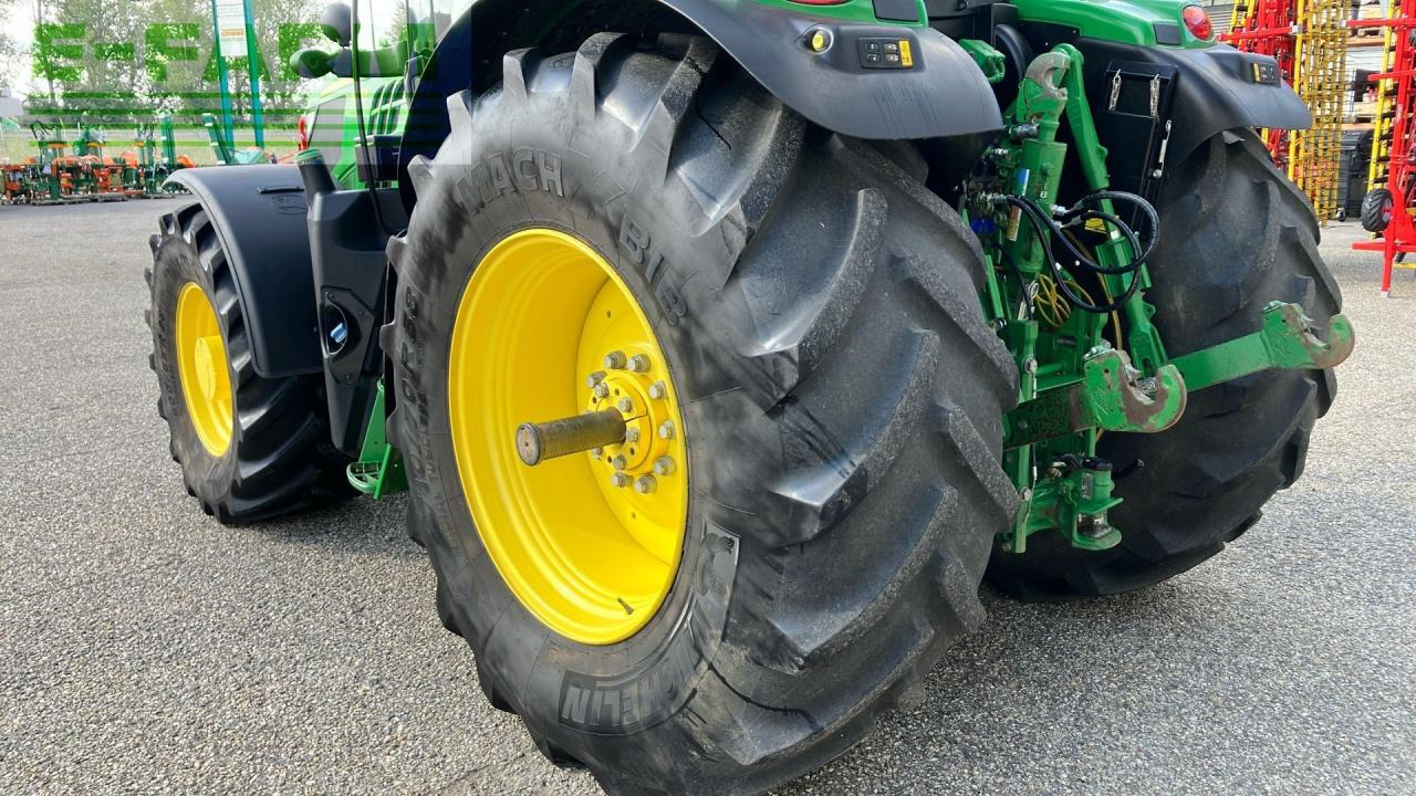 Traktor John Deere 6155R: slika 17