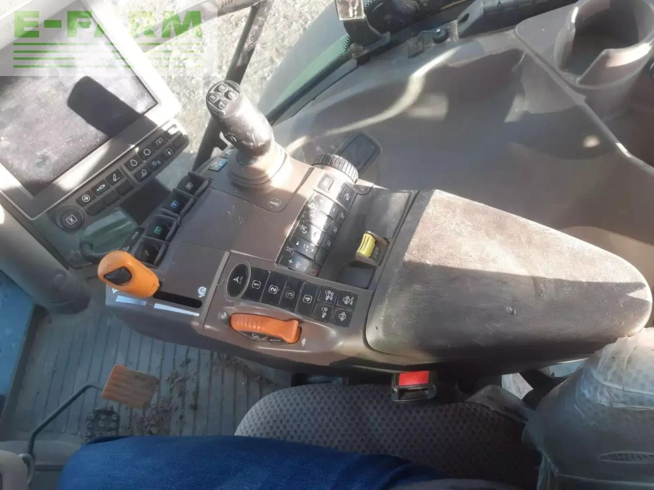 John Deere 6155r - Traktor: slika 5 John Deere 6155r - Traktor: slika 5