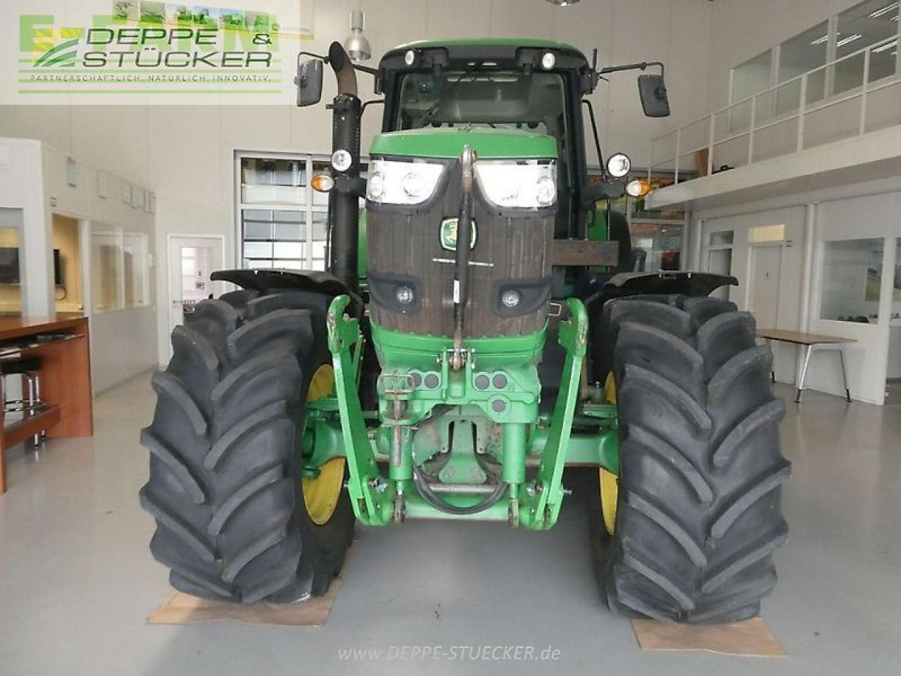 John Deere 6170m - Traktor: slika 2 John Deere 6170m - Traktor: slika 2
