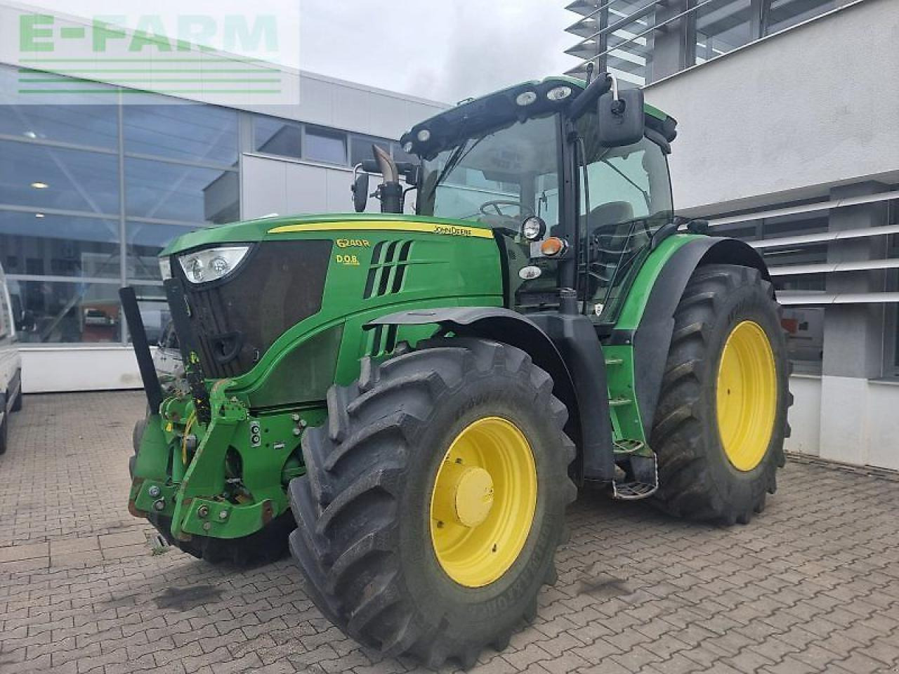 John Deere 6210r - Traktor: slika 1 John Deere 6210r - Traktor: slika 1