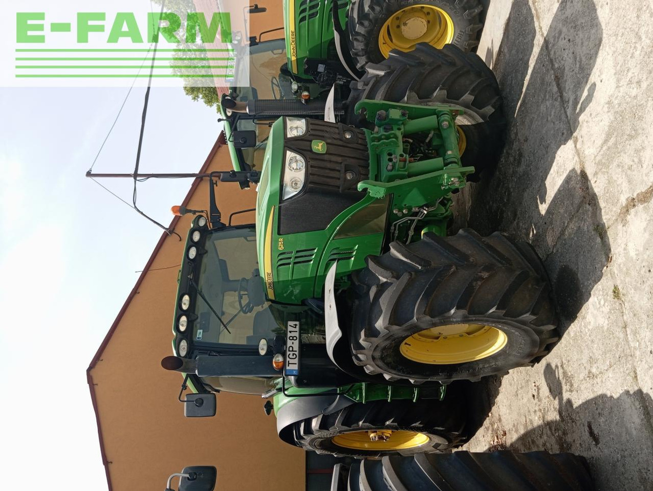 John Deere 6215R - Traktor: slika 2 John Deere 6215R - Traktor: slika 2