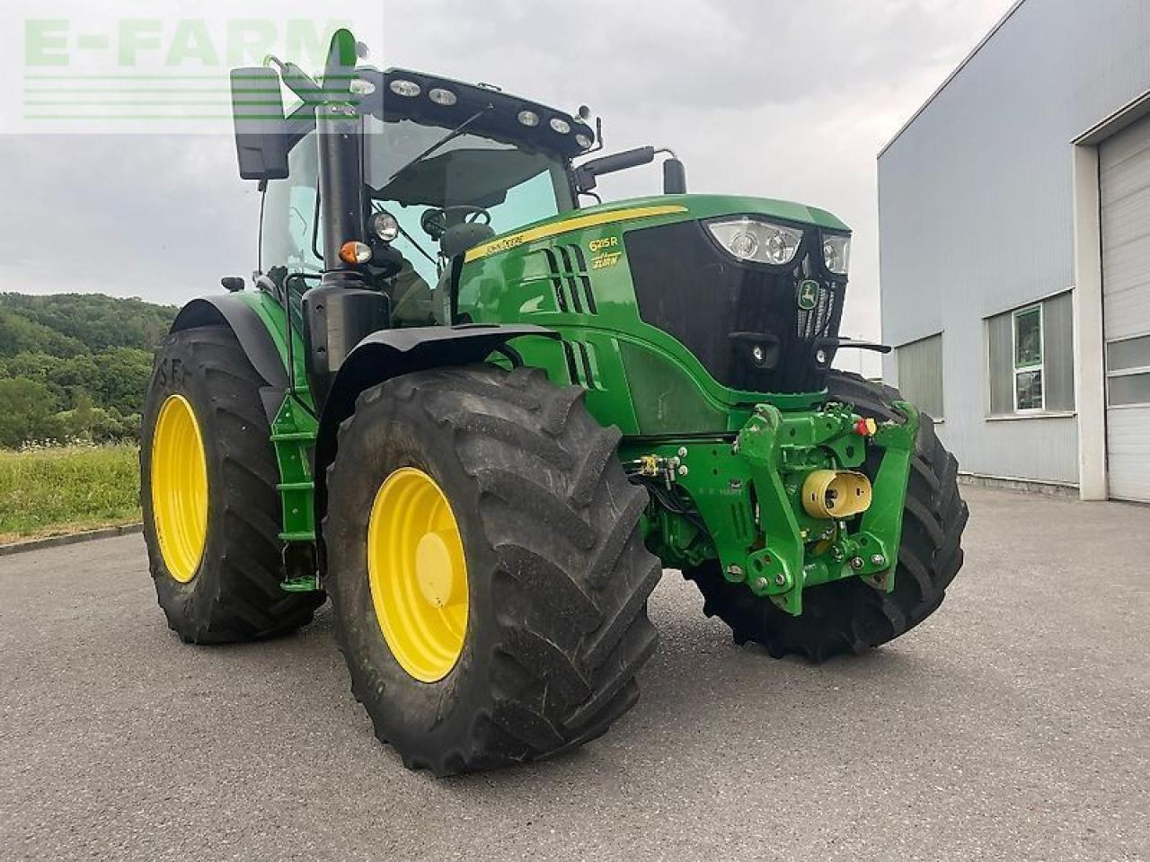 John Deere 6215r - Traktor: slika 1 John Deere 6215r - Traktor: slika 1