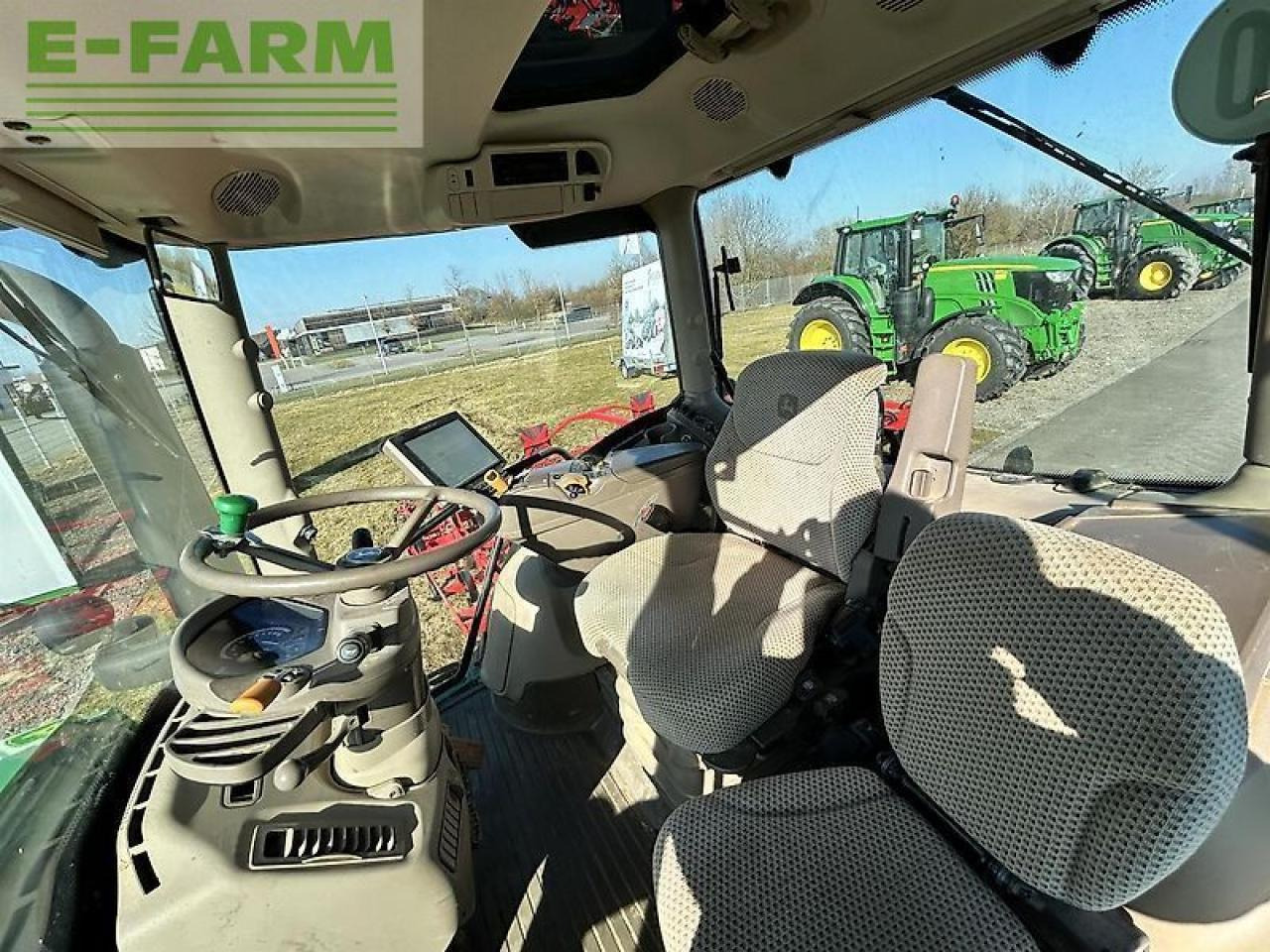 John Deere 6215r - Traktor: slika 4 John Deere 6215r - Traktor: slika 4