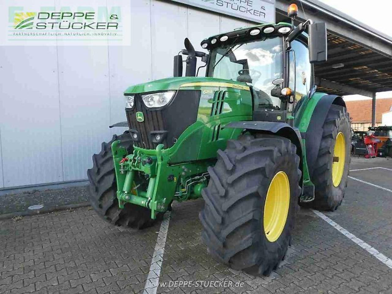 Traktor John Deere 6215r: slika 8 Traktor John Deere 6215r: slika 8
