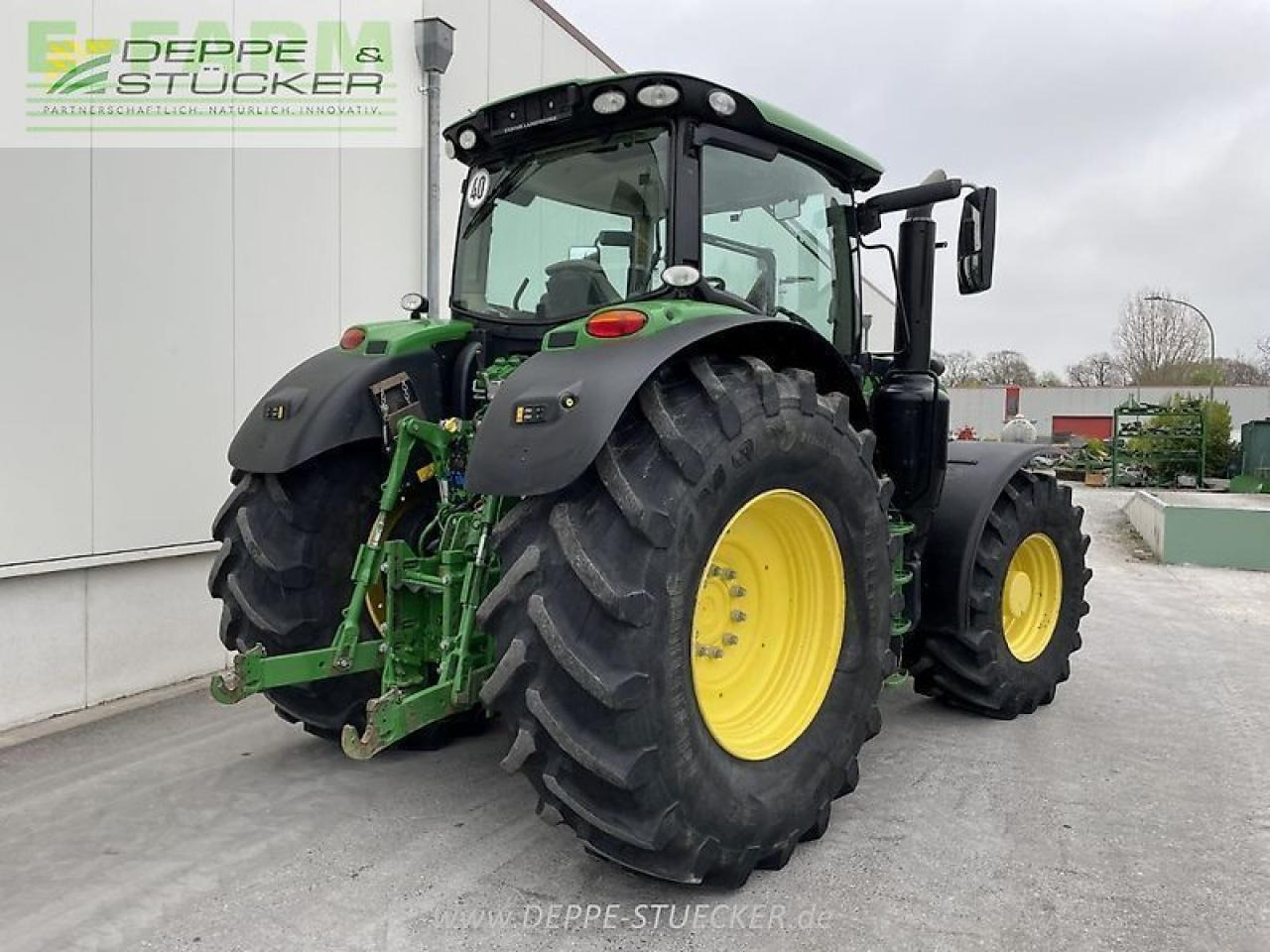 John Deere 6215r - Traktor: slika 2 John Deere 6215r - Traktor: slika 2