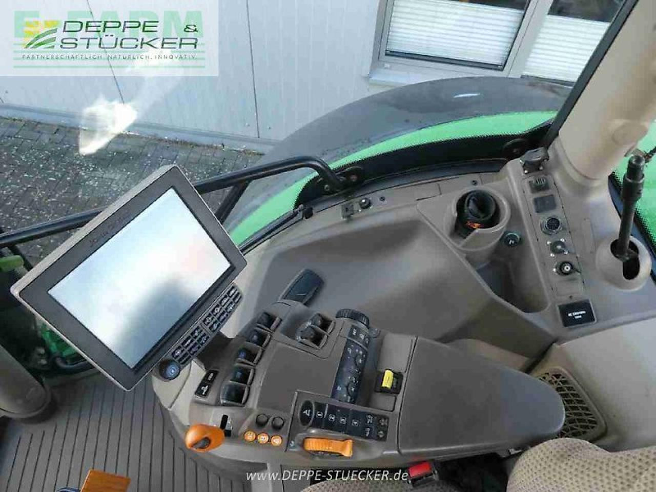 Traktor John Deere 6215r: slika 11 Traktor John Deere 6215r: slika 11
